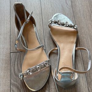 Badgley Mischka jewel Silver rhinestone Embellished Sandals never worn